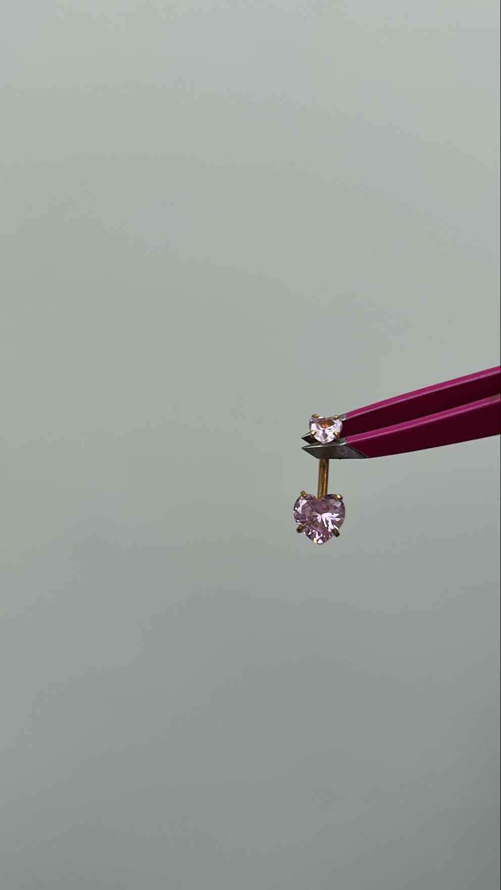 Gold Heart shaped pink belly bar