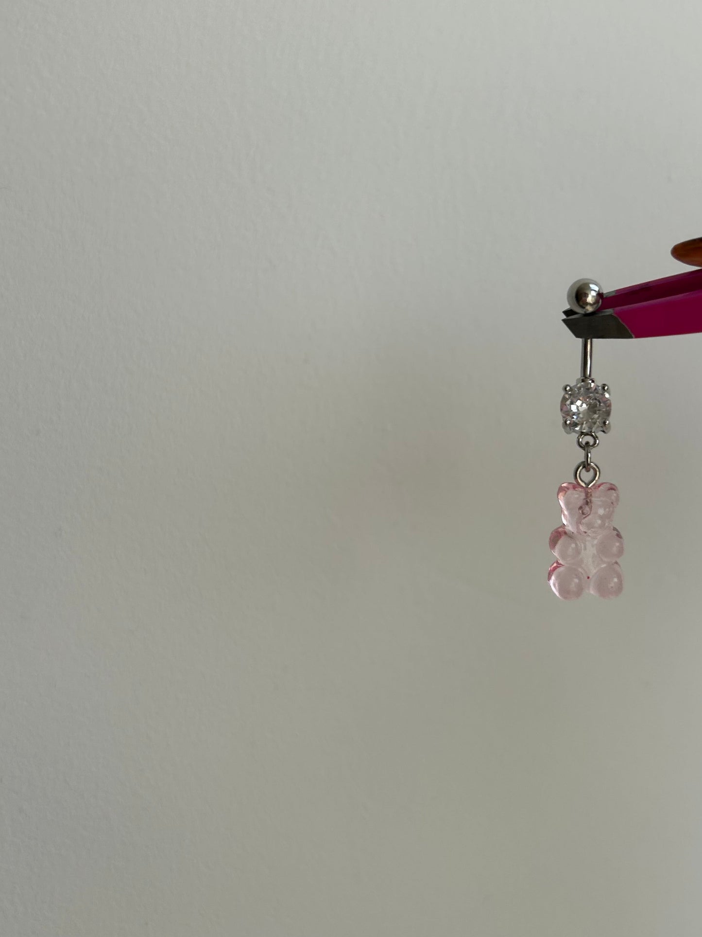 Silver gummy bear belly bar