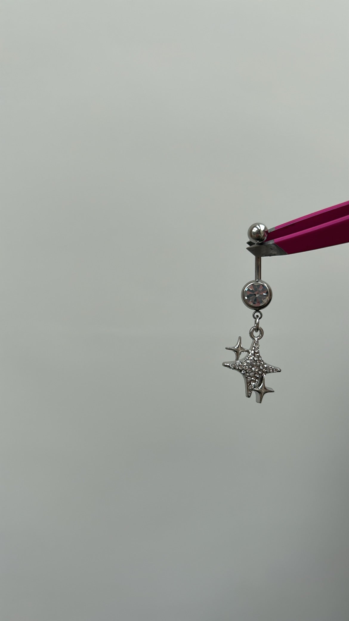 Silver sparkle pendant belly bar