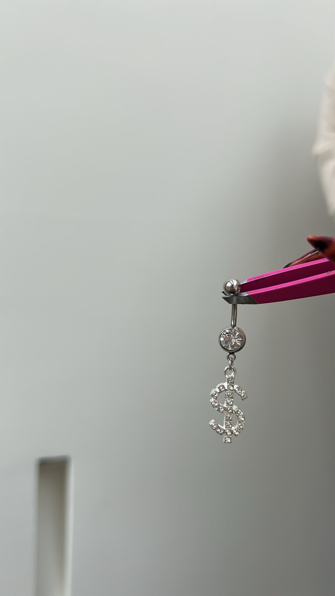 Silver/gold Dollar pendant belly bar