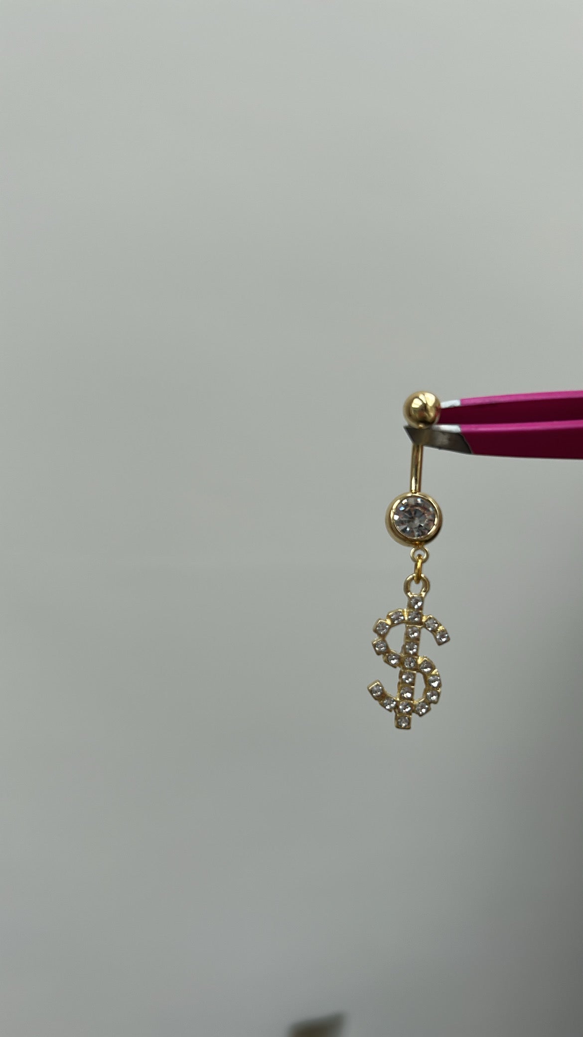 Silver/gold Dollar pendant belly bar